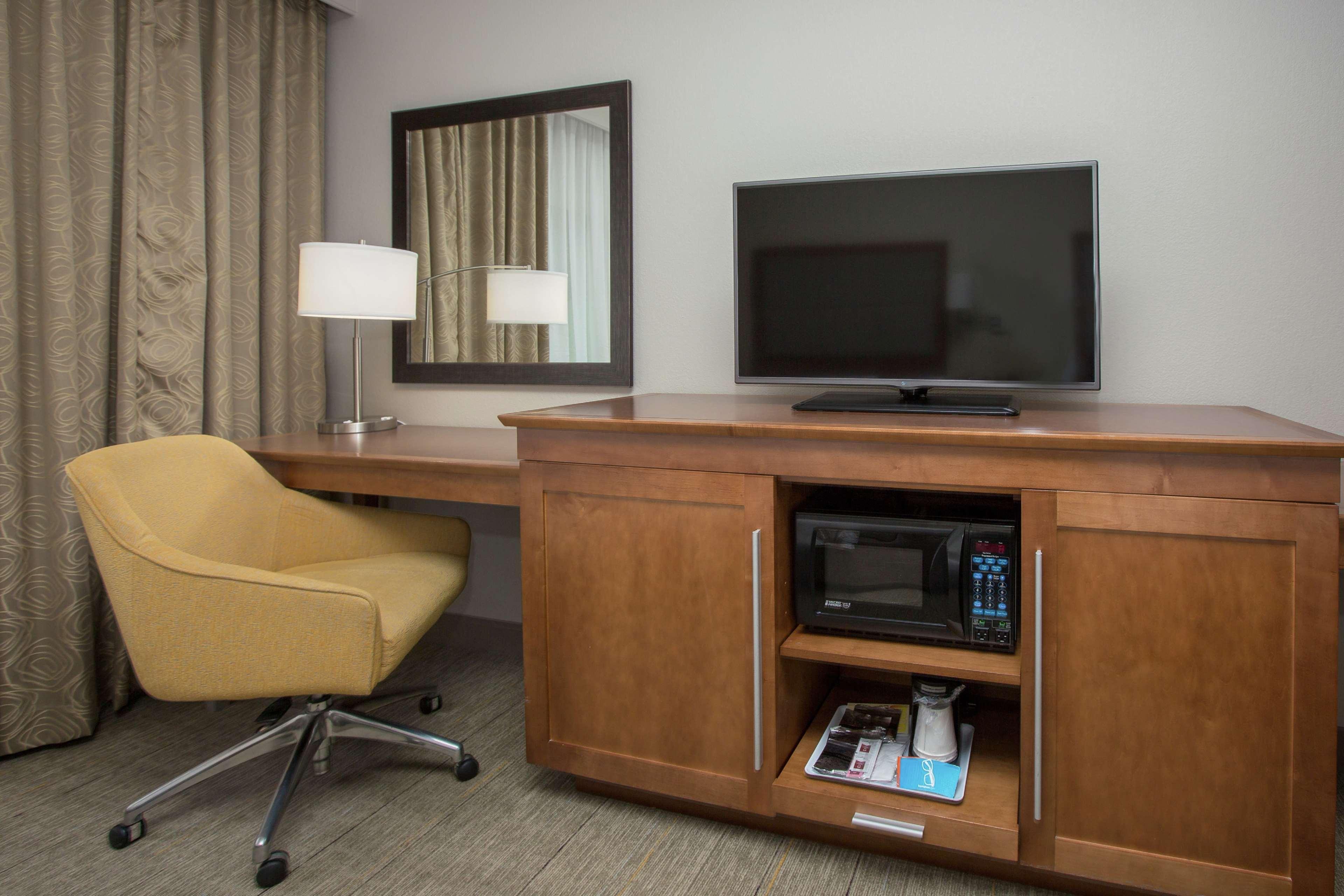 Hampton Inn & Suites - Knoxville Papermill Drive, Tn Екстериор снимка